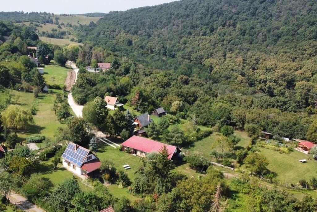 Szarvasko Szeruskert Vendeghaz Villa Exterior photo
